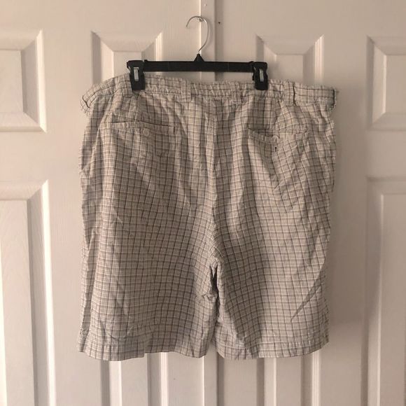 626 Blue white, yellow, & black plaid straight shorts size 46 - Picture 2 of 3